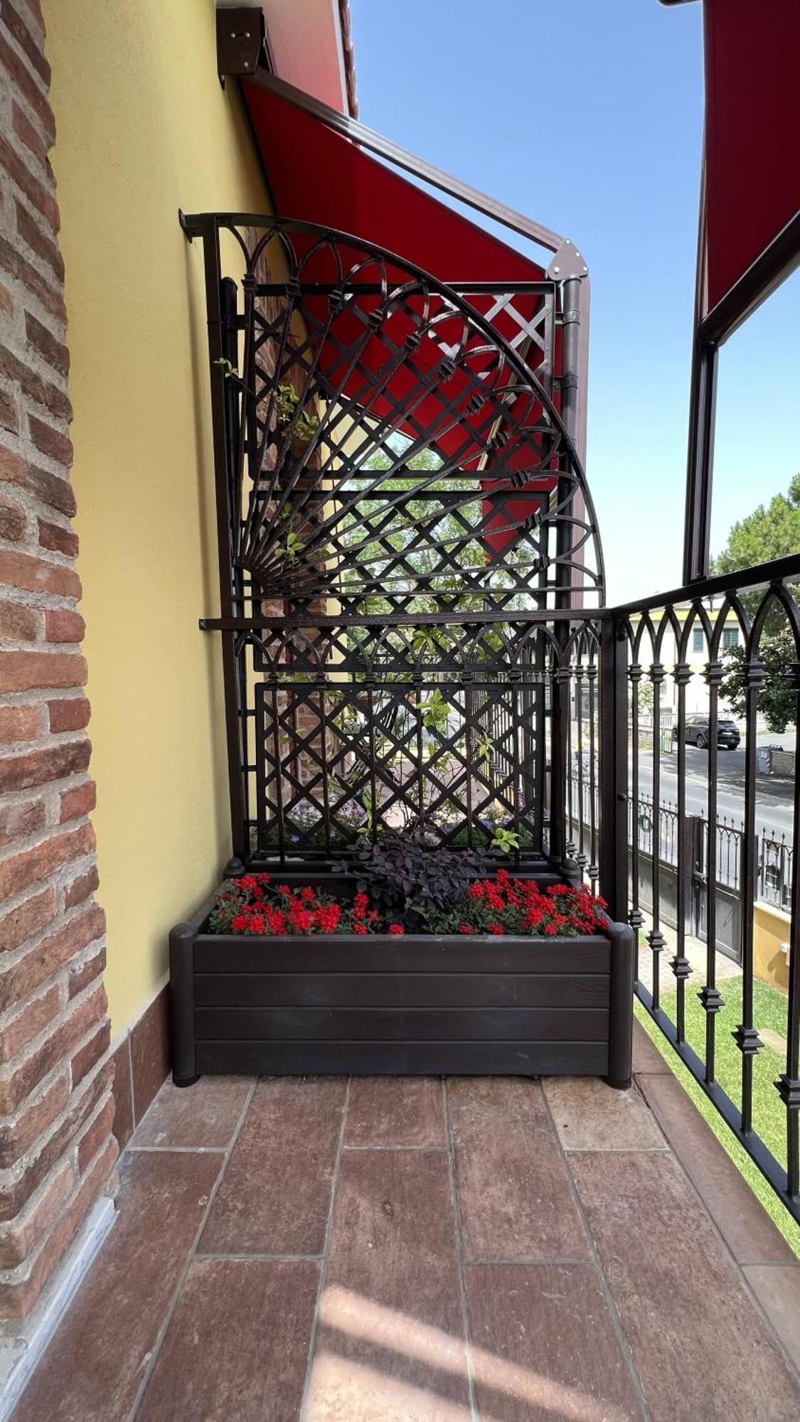 Guest House Le Vagabonde Fiumicino Exterior photo